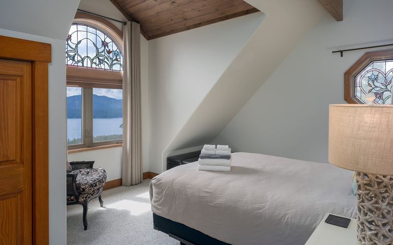 d0eb10ee 8117 4934 9f27 27a835a68d99 homerunner