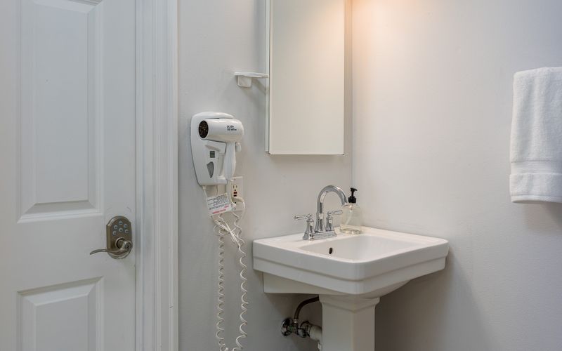 db8a6989 28b0 4a4c a4c2 c6aaef7a4bfd homerunner