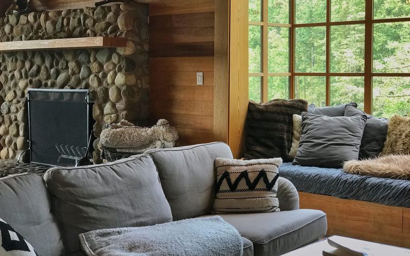 e50183e8 acc8 4d4a b147 dbda07566f6c homerunner