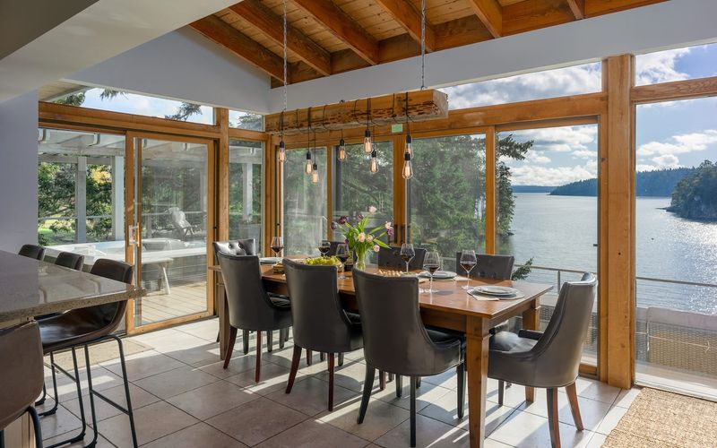 e63a4e59 13b9 4b25 9ff5 343472d7472c homerunner