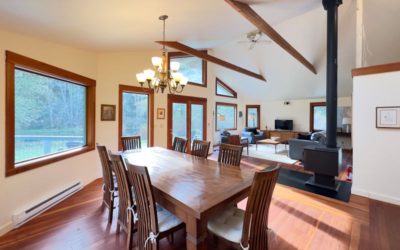 e89298c7 0d62 45b5 a082 10becba12c1f homerunner