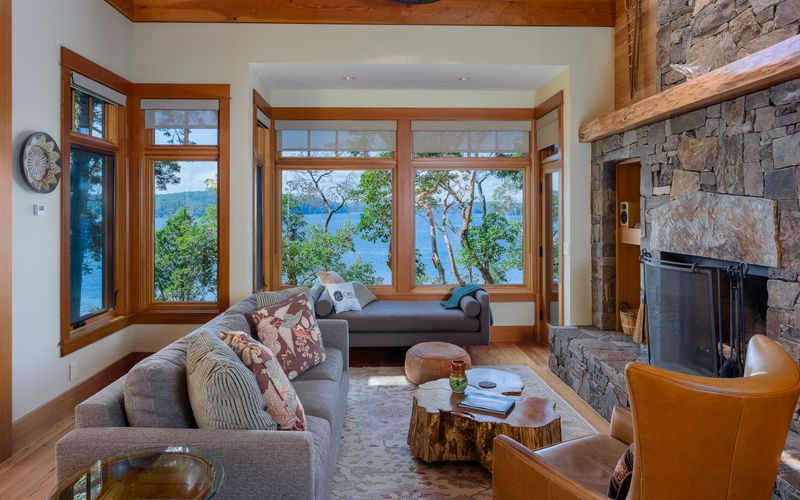 ed3212dd 2c6f 45f3 a83c e32341a5f13b homerunner