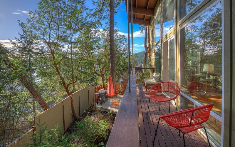 f18d8617 37e7 48a7 a827 f6c11825caeb homerunner