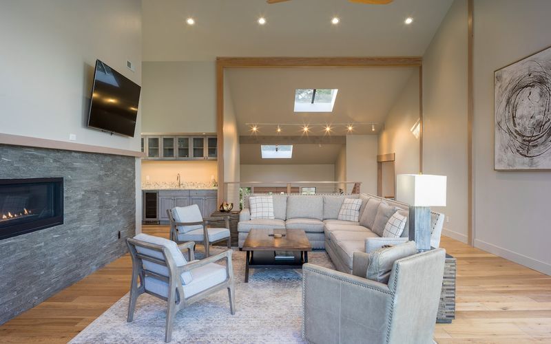 f3e57178 9a36 44bc b0d7 b9ef2a54150a homerunner