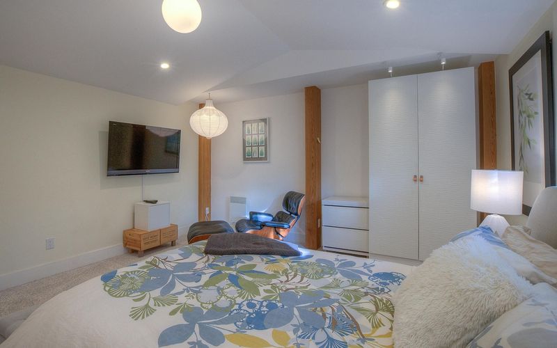 f85cf1e8 bf61 48d6 aeab a9f02ef22a95 homerunner