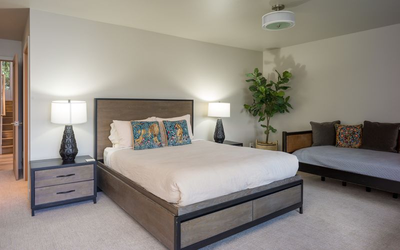 f8b5bb48 8f5b 4f16 ba23 5fdb12c29af6 homerunner