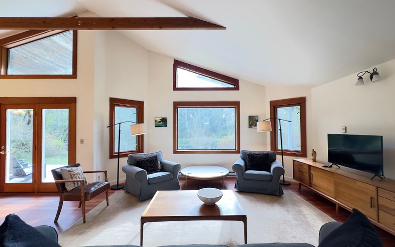 fc852e93 70a6 46c9 af99 8ca3fce7153b homerunner