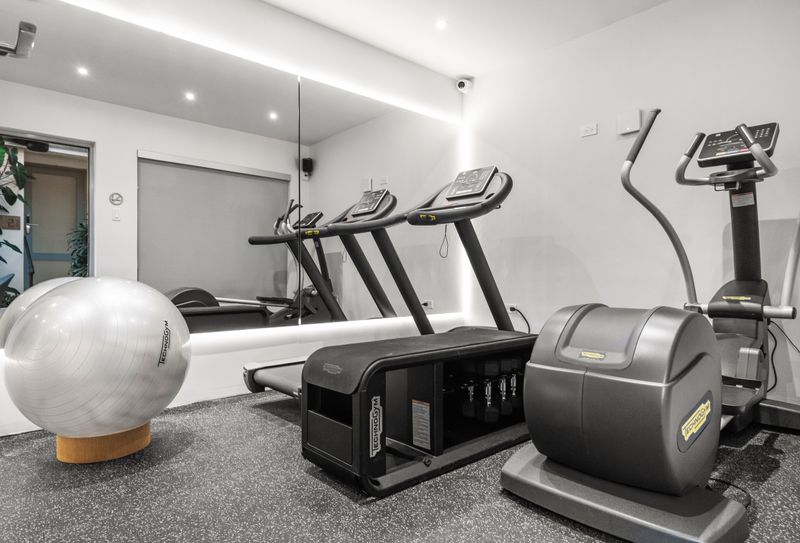 Keep fit and energized with our compact, high-efficiency gym—perfect for fast, effective workouts.