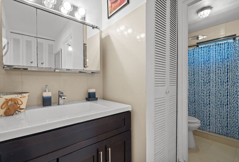 Refresh & rejuvenate in our pristine, sparkling clean bathroom.
