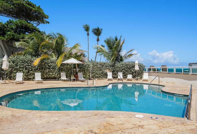 Condado | Beach View Stay 3 Comunal Pool