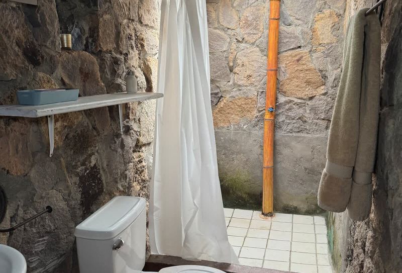 Good Energy Volcanic Villa | Near Beaches & Rio 4 92bc9bf6 dd46 4f 9AoWG homerunner
