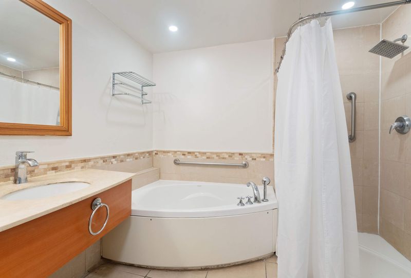 Condado | Oceanfront Stay 3