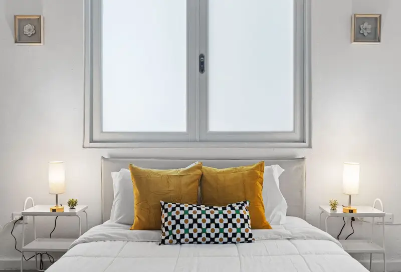 Cozy bed with A/C & room-darkening shades in Condado