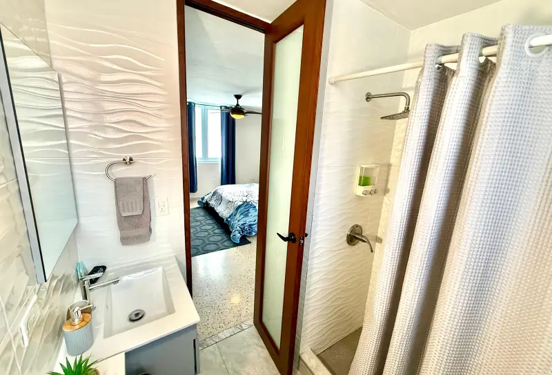 Private Pool | Steps to Beach | Gated Golf Resort 4 Bathroom with shower