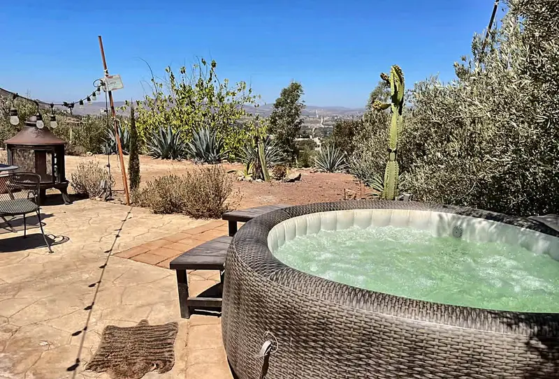 Private Jacuzzi | Mountain Views | Breakfast 2