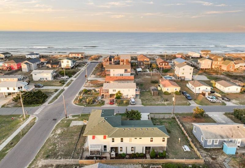 The Best Time to Visit the Outer Banks cover image