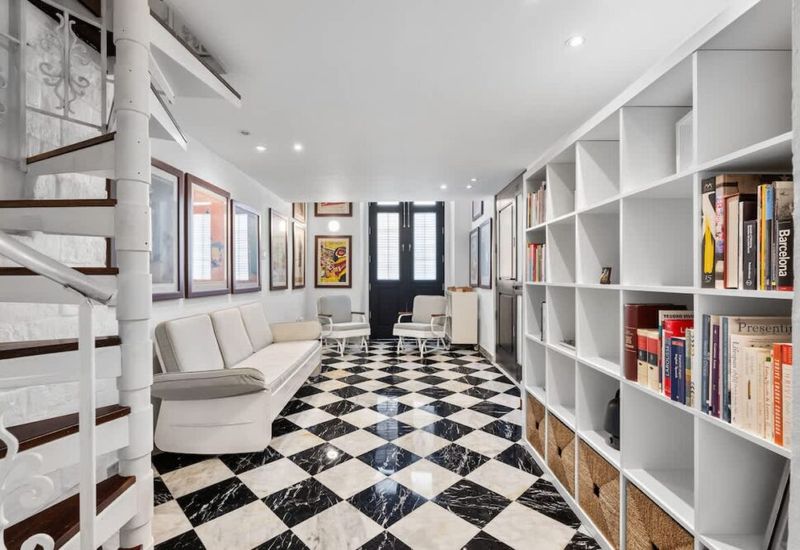 3ce54368 a492 46 AC4J