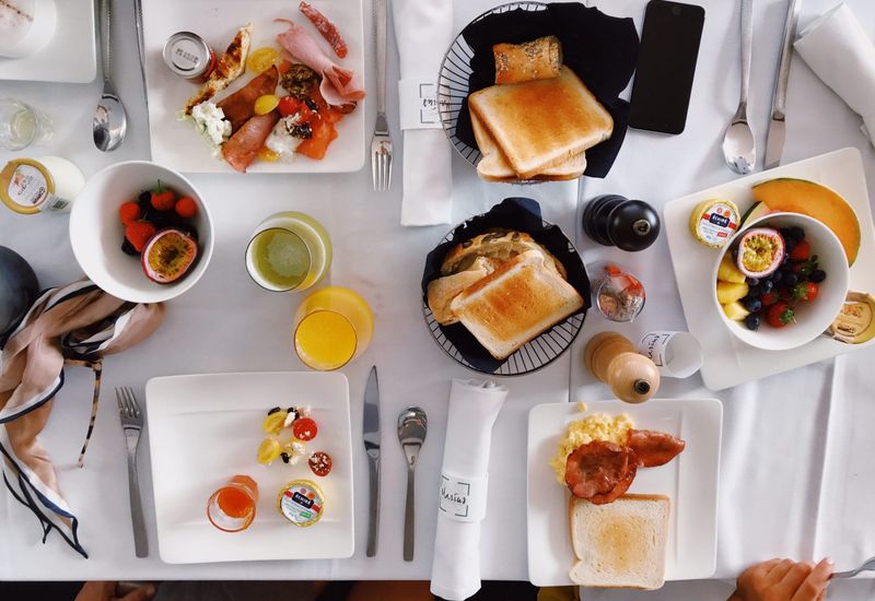 The best breakfast spots in totnes cover image