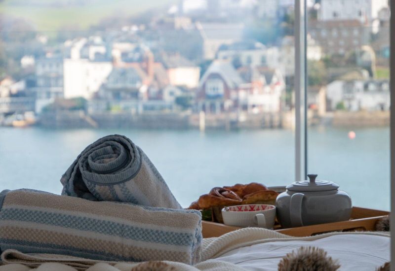 How to choose the perfect holiday home to buy cover image