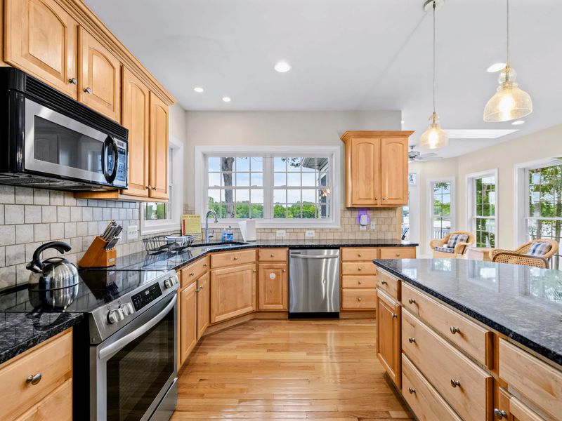 Gas range and generous prep space make group dinners easy.