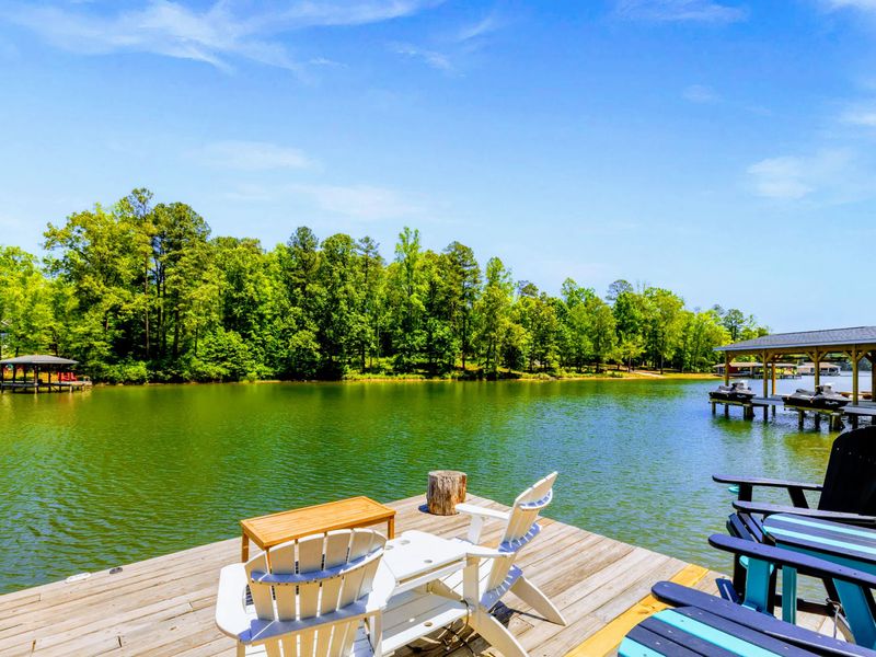 Lakefront - Pull up a chair at the dock's edge and let the wide, calm stretch of Lake Anna do the rest.