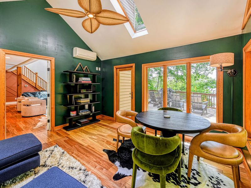Light-Filled Lounge - Floor-to-ceiling glass and a vaulted ceiling make this the brightest seat in the house.