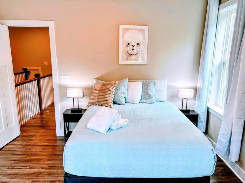 Upstairs "Jill" Double Queen bedroom.
