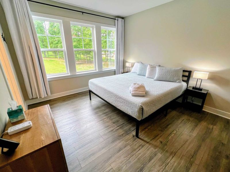 Upstairs “Jack” King + Bunk bedroom.