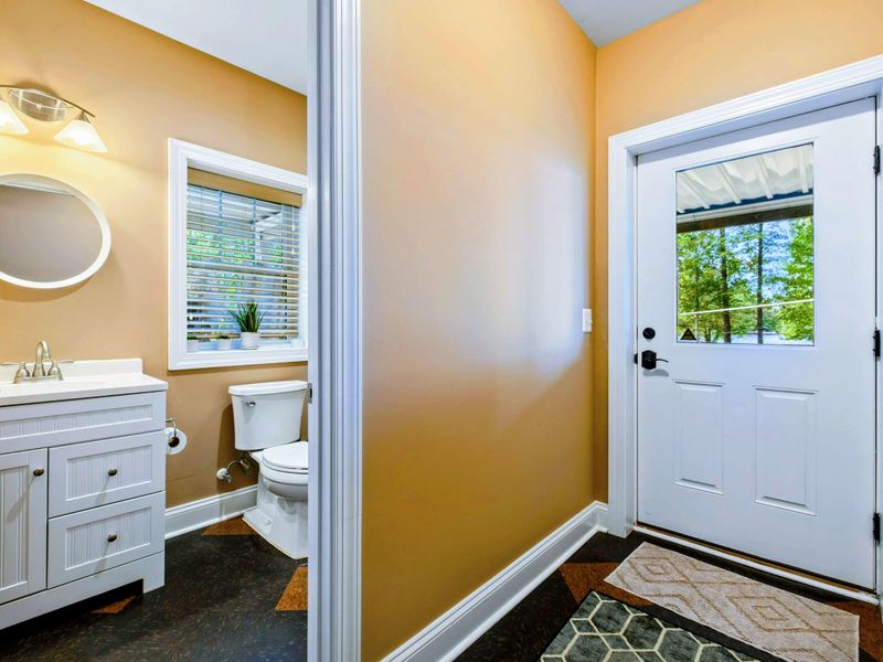 Full Bathroom near the Hot Tub!