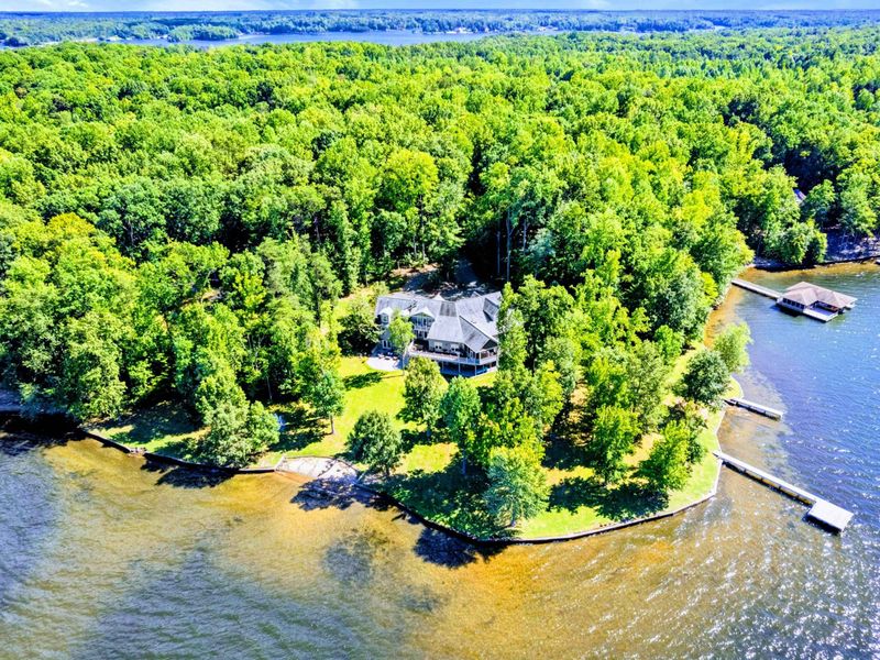 Amazing waterfront property with over 3.5 acres of property and over 600 feet of bulkheaded shoreline with incredible long-range views of Lake Anna's public side.