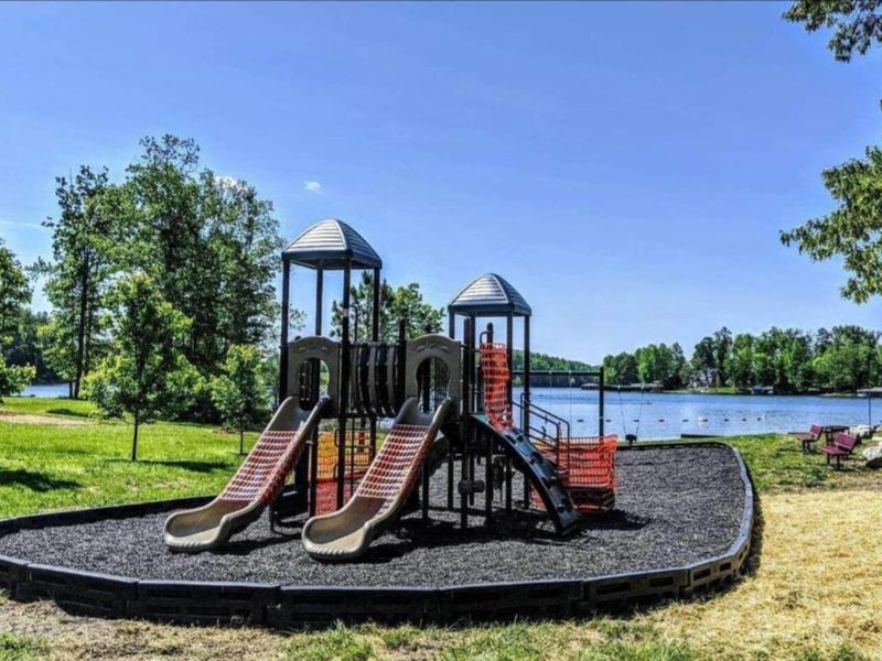 Neighborhood Common Areas - Community amenities at The Waters at Lake Anna: pool, tennis, pickleball, beach, and playground.