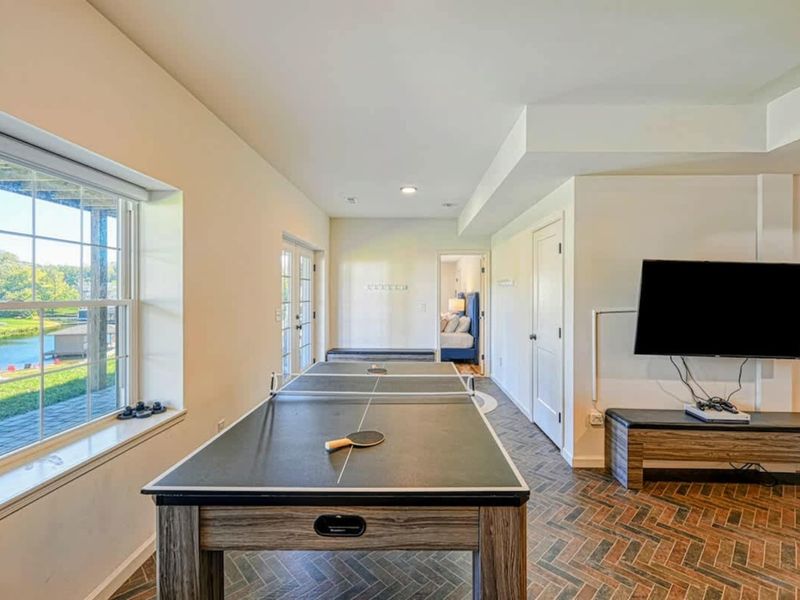 Game Corner - Ping pong with lake views. A small upgrade that changes the whole afternoon.