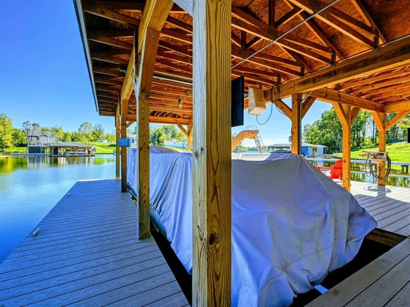 Covered Boat Slip - Your slip is waiting and your boat is welcome. Mornings launch from here.