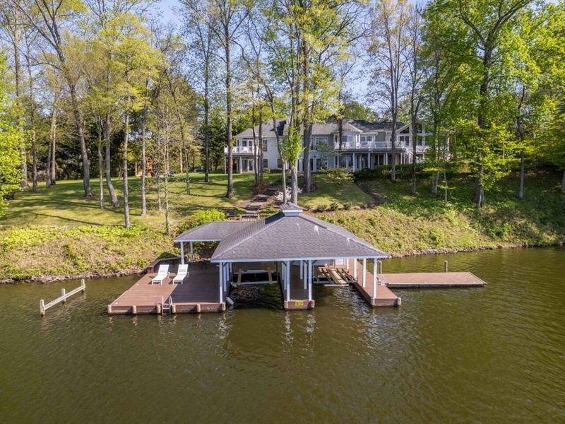 A drone shot of our huge swimming docks, perfect for tanning and lounging
