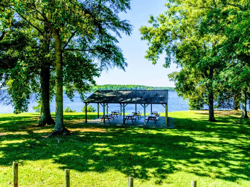 During your stay you can use the Both Waters community amenities including a beach, boat ramps, pavilion, and picnic tables.