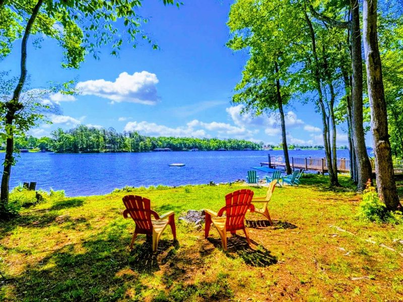 Relax by the water around our fire pit, perfect for roasting s’mores or just hanging by the fire.