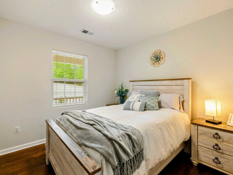 Simple Comfort, Thoughtfully Styled