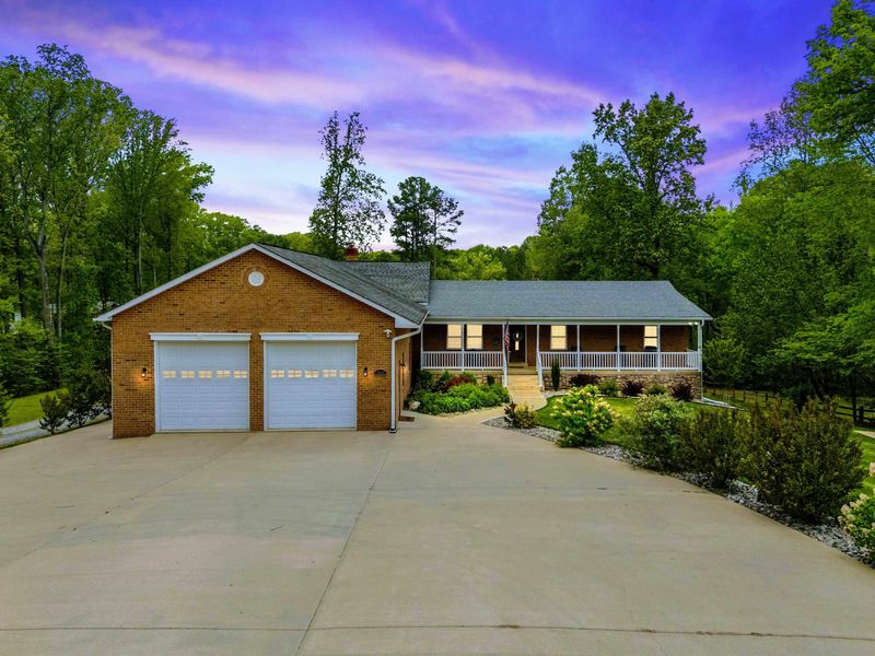 Your Lakehouse Awaits – Nestled in nature, designed for comfort, and ready to host unforgettable memories.