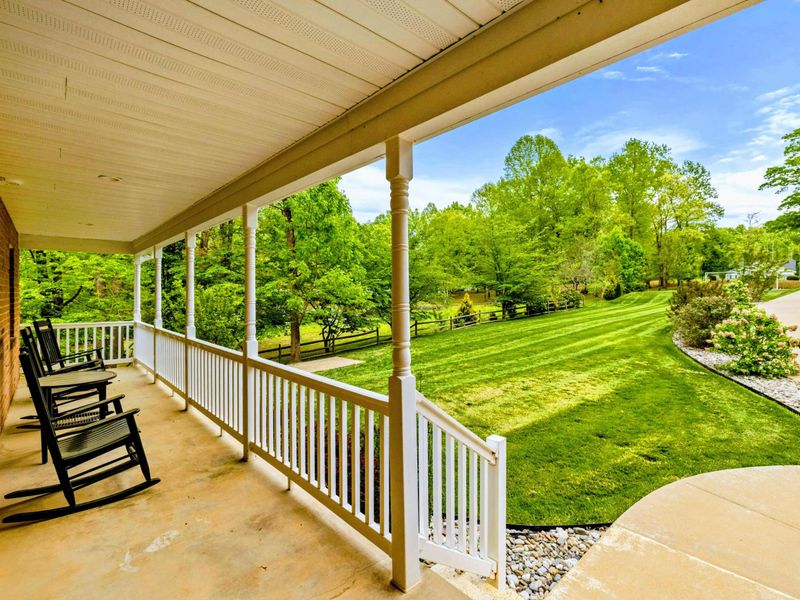 Southern Charm, Lake Anna Calm – Watch the kids play or wave to arriving guests from your shaded perch.