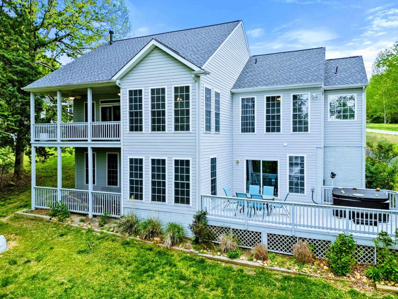 Built for Being Together – With space to stretch out and spots to gather, this home brings everyone closer—inside and out.
