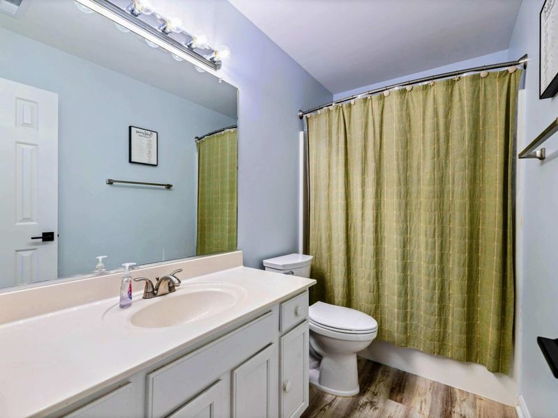 Freshen Up and Dive Back In – A quick rinse and a fresh towel—then it’s back to the fun.
