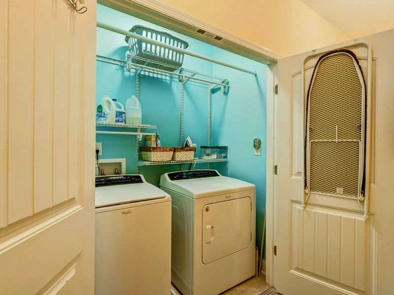 Practical Perks That Matter – Built-in laundry keeps the trip simple—especially when you're traveling with kids or staying a while.