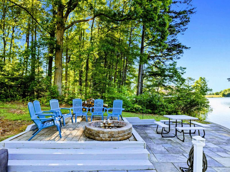 Simple Moments, Lasting Memories – This cozy fire pit and patio is made for long talks, shared laughs, and stories under the stars.