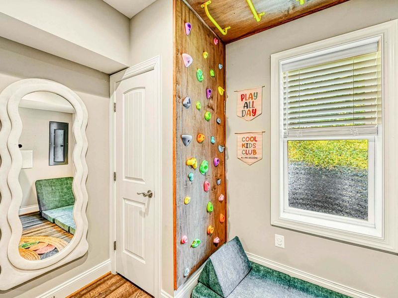 Indoor Adventure, Soft Landing – A bright, cheerful nook that keeps playtime fun and contained.