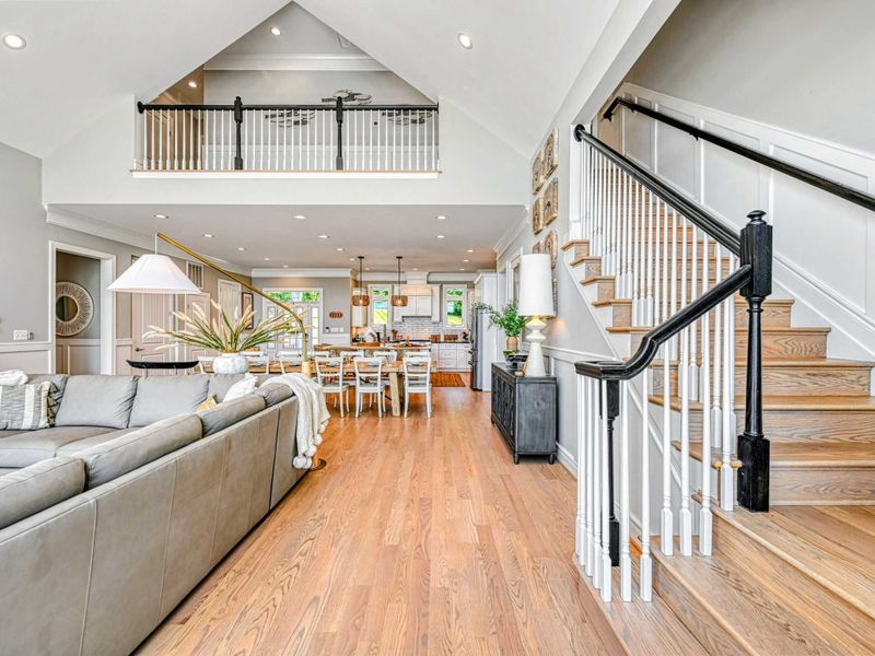 Room to Gather – An open, welcoming flow that makes it easy to be together without feeling crowded.