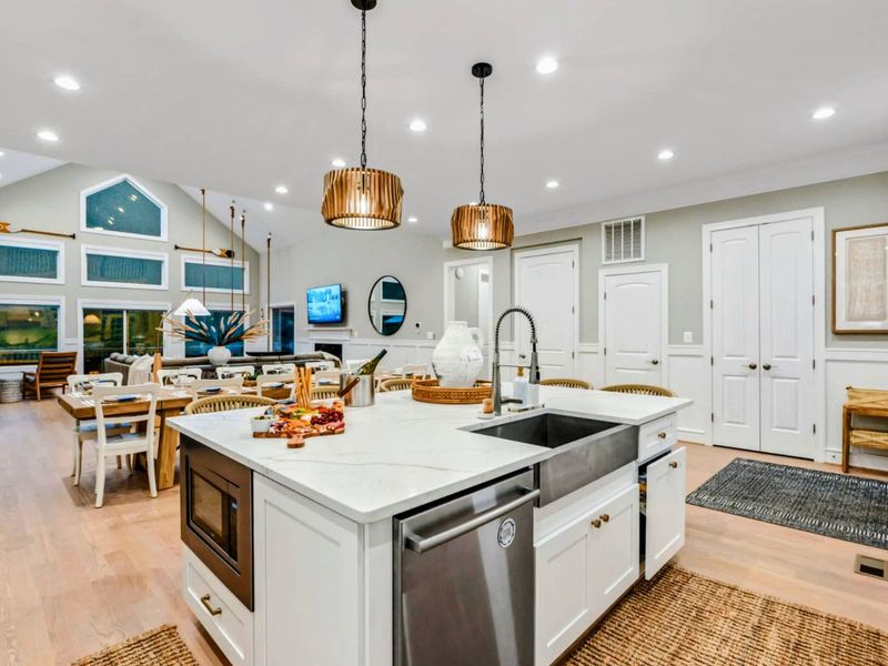 From Prep to Pour – Cook side by side, then drift toward the table and the view