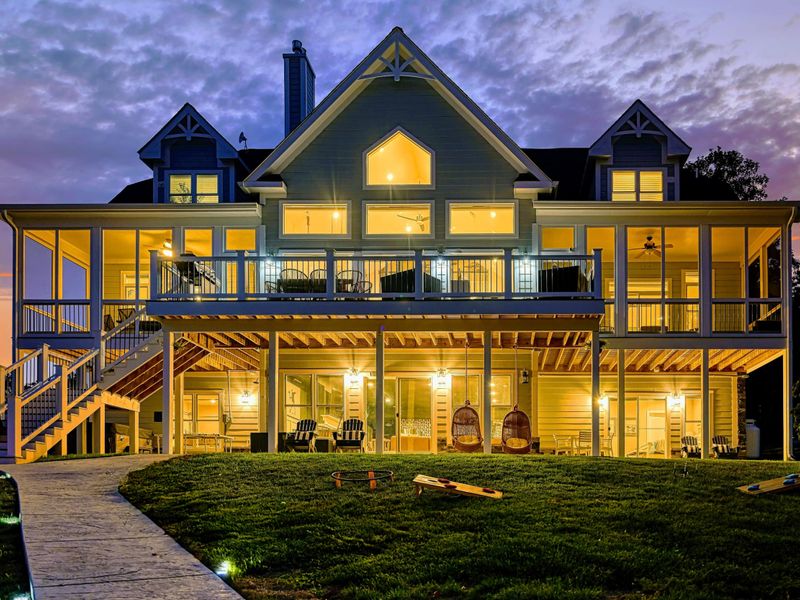 Lakehouse, Beautifully Lit – Refined comfort and golden-hour ambiance, designed for effortless togetherness.