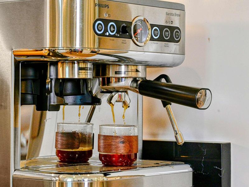 Boutique Coffee Moment – A refined touch that makes the kitchen feel quietly indulgent.