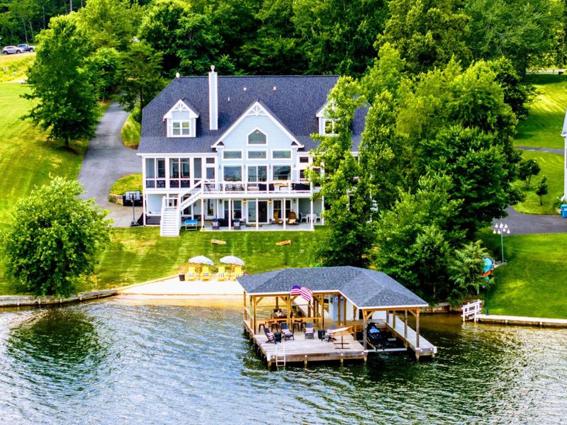 The Estate on the Shore – Grand in scale yet warm in spirit, designed for meaningful time together.