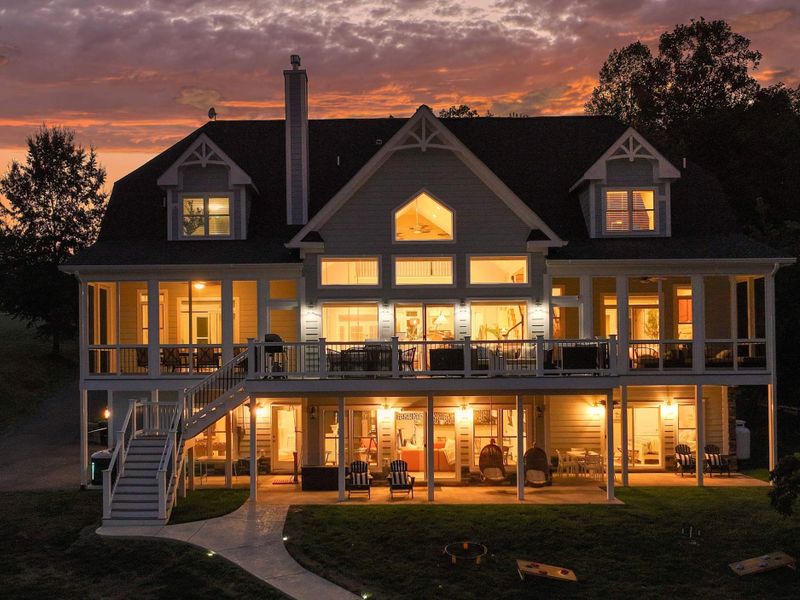 Evening Glow, Family Flow – Dinner inside, stories outside, and the lake day ending on a warm note.